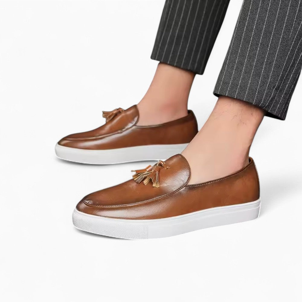 Breathable Smooth Leather Tassel Loafers