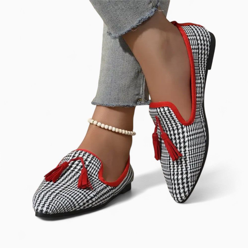Soft Tassel Loafers with Trendy Details for Women